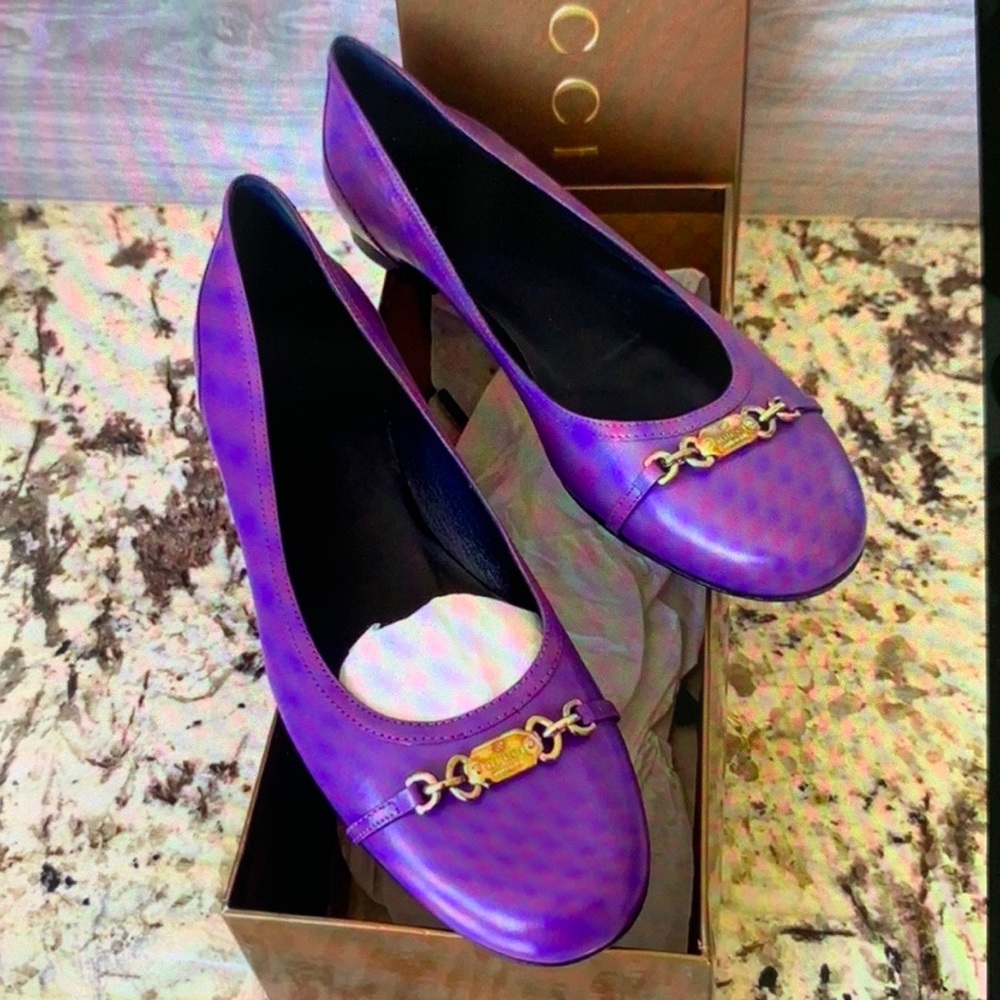 Gucci flats